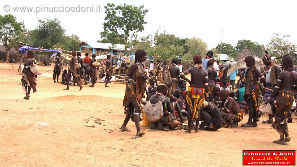 Ethiopia - Turni - Mercato degli Hammer - Hamer Market - 02.jpg